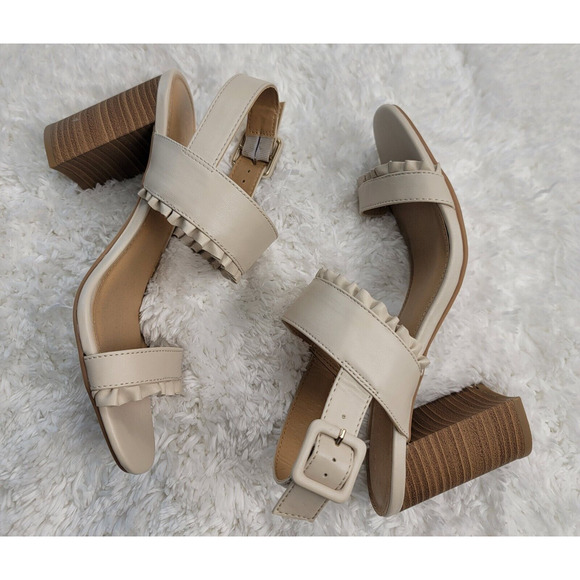 LC Lauren Conrad Etta Slingback Sandals Womens Size 8 Cream Two Band Ruffle Trim - Picture 4 of 10